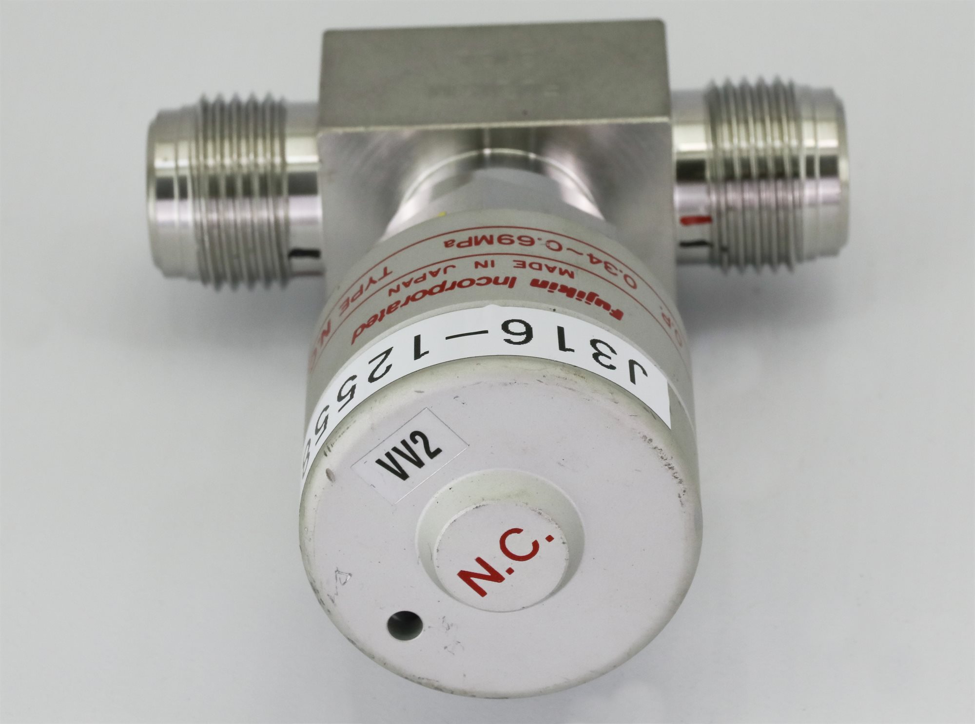 zerozero ノーフラット 12558 FUJIKIN DIAPHRAGM VALVE, TYPE N.C., O.P. 0.34~0.69MPA 100099